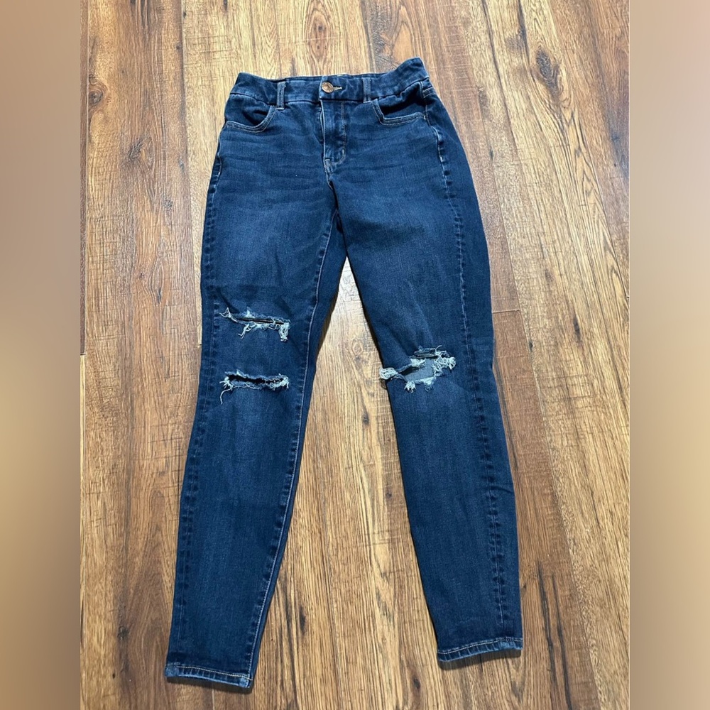American Eagle “the dream jeans” distressed curvy jeggings size 2